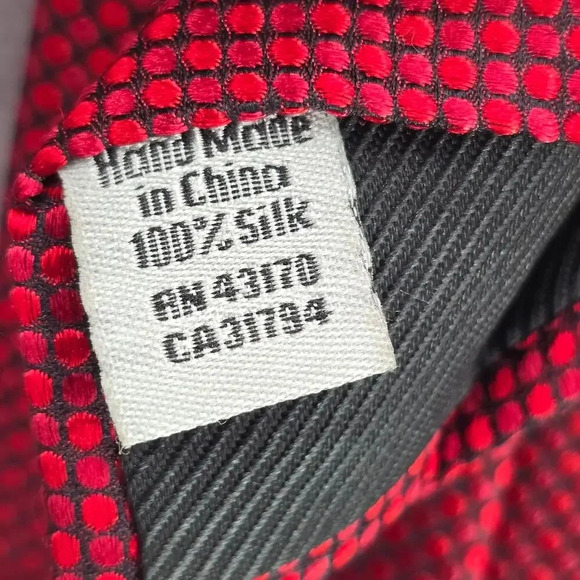 Geoffrey Beene Extra Long Red Black Geometric 100% Silk Men's Neck Tie NWOT - Picture 5 of 6